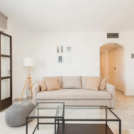Vacation With Private Parking In Puerto Banus Appartement Marbella